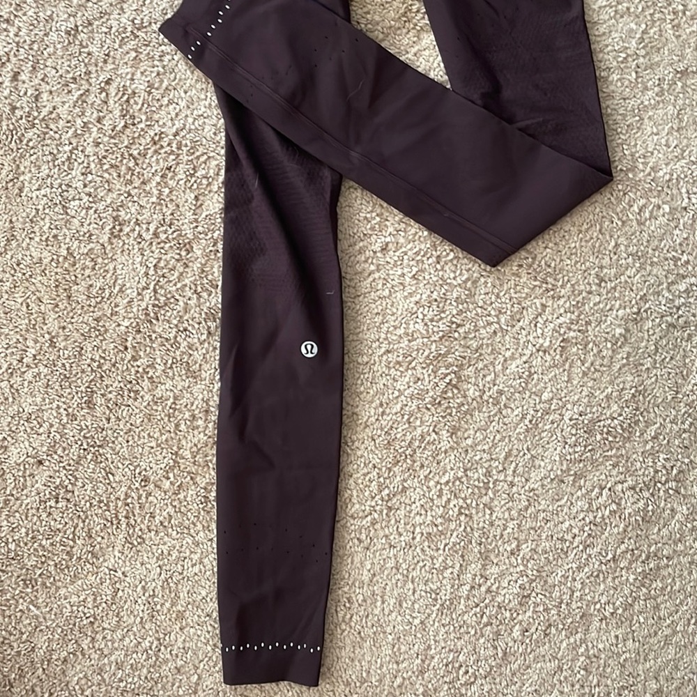 Lululemon Dark Maroon Leggings w back zipper